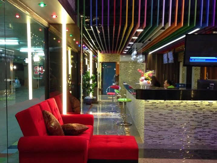בנגקוק The Breton Hotel Media מראה חיצוני תמונה