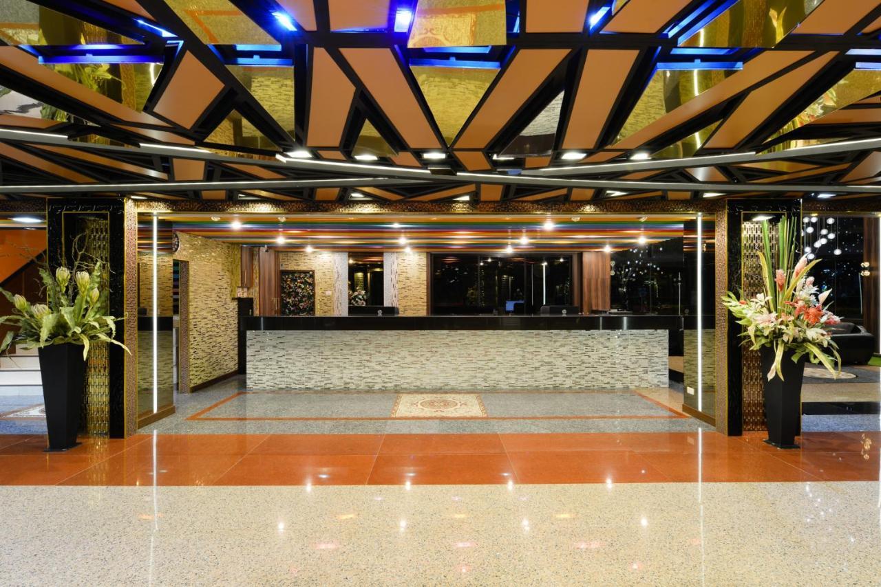 בנגקוק The Breton Hotel Media מראה חיצוני תמונה