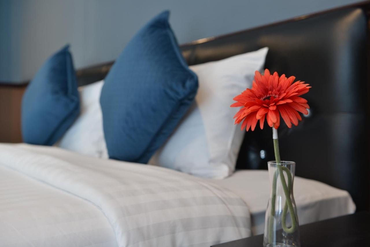 בנגקוק The Breton Hotel Media מראה חיצוני תמונה