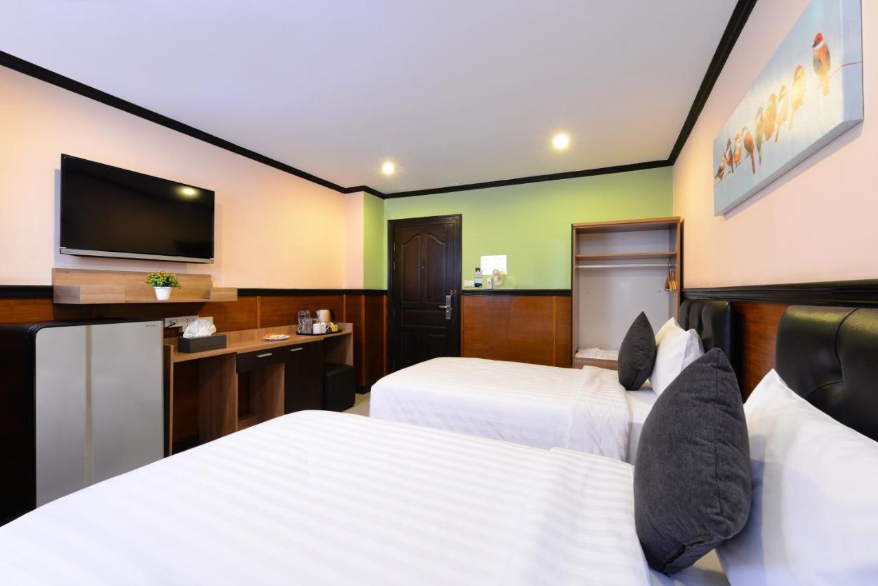 בנגקוק The Breton Hotel Media מראה חיצוני תמונה